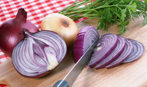 خرد کردن پیاز بدون اشک